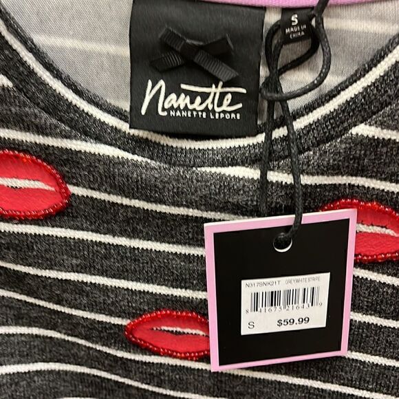 Nanette Lepore Kiss Lips Sweat Shirt - Picture 5 of 5